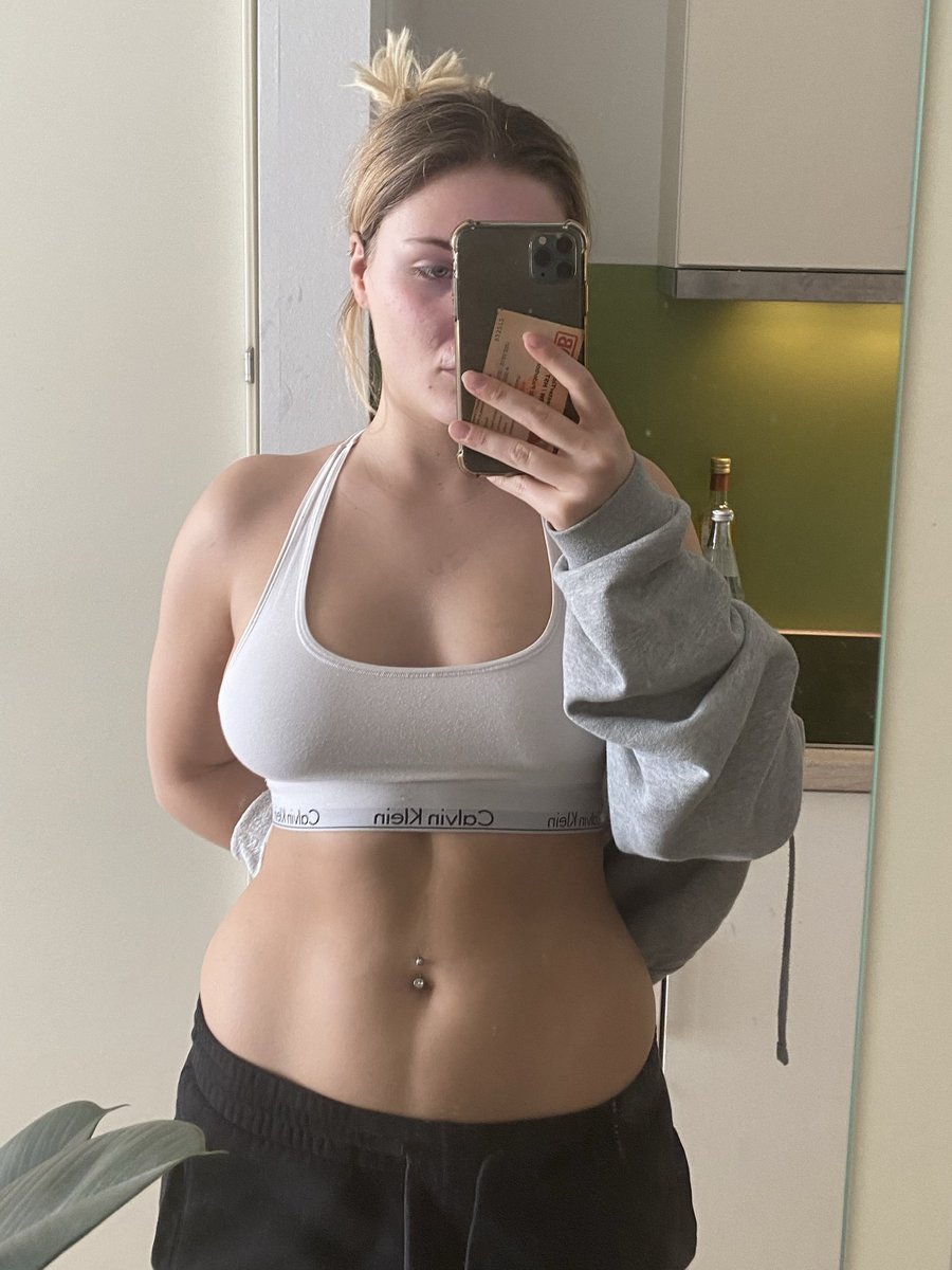 Malina before her weight loss